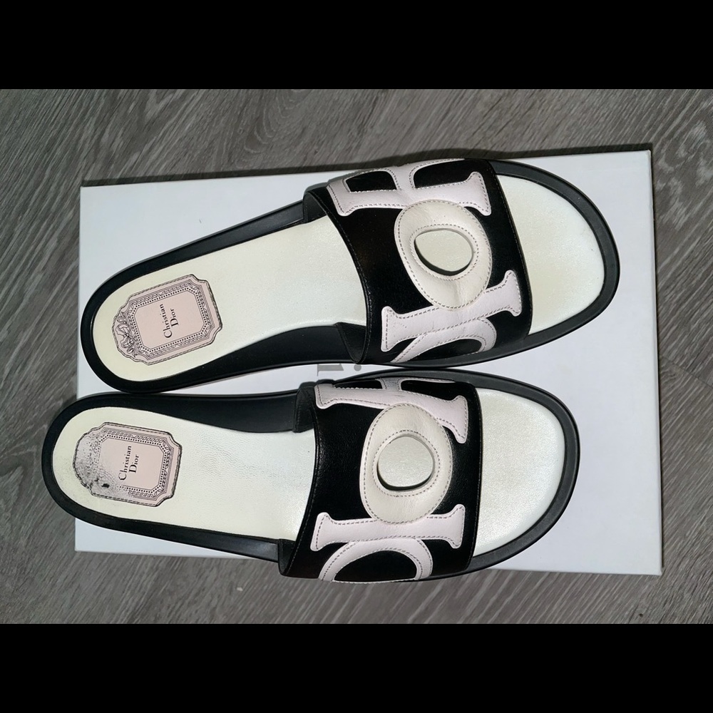 Sandals Fairly Worn FOR SALE
